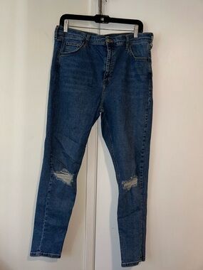 Topshop “Jamie” Classic High-Rise Distressed Women’s Jeans - Blue size 36